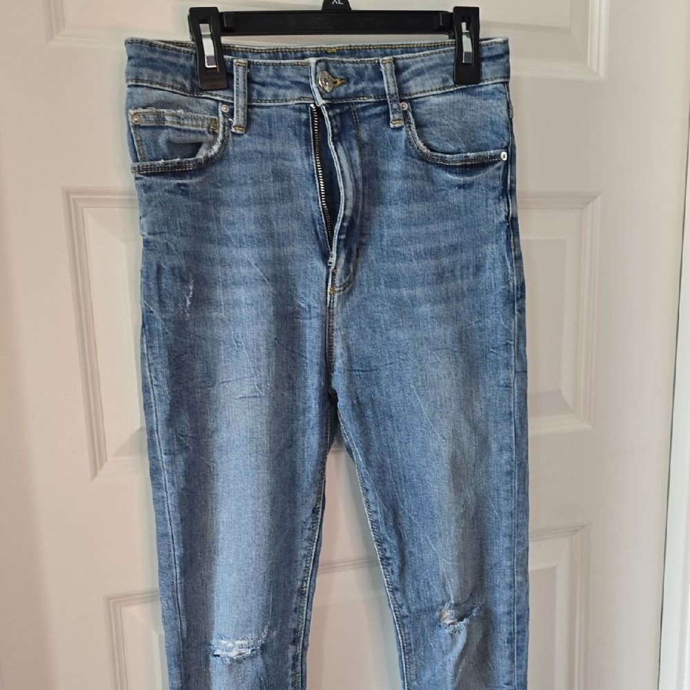 Zara Blue Ankle Cropped Jeans with Distressed Details